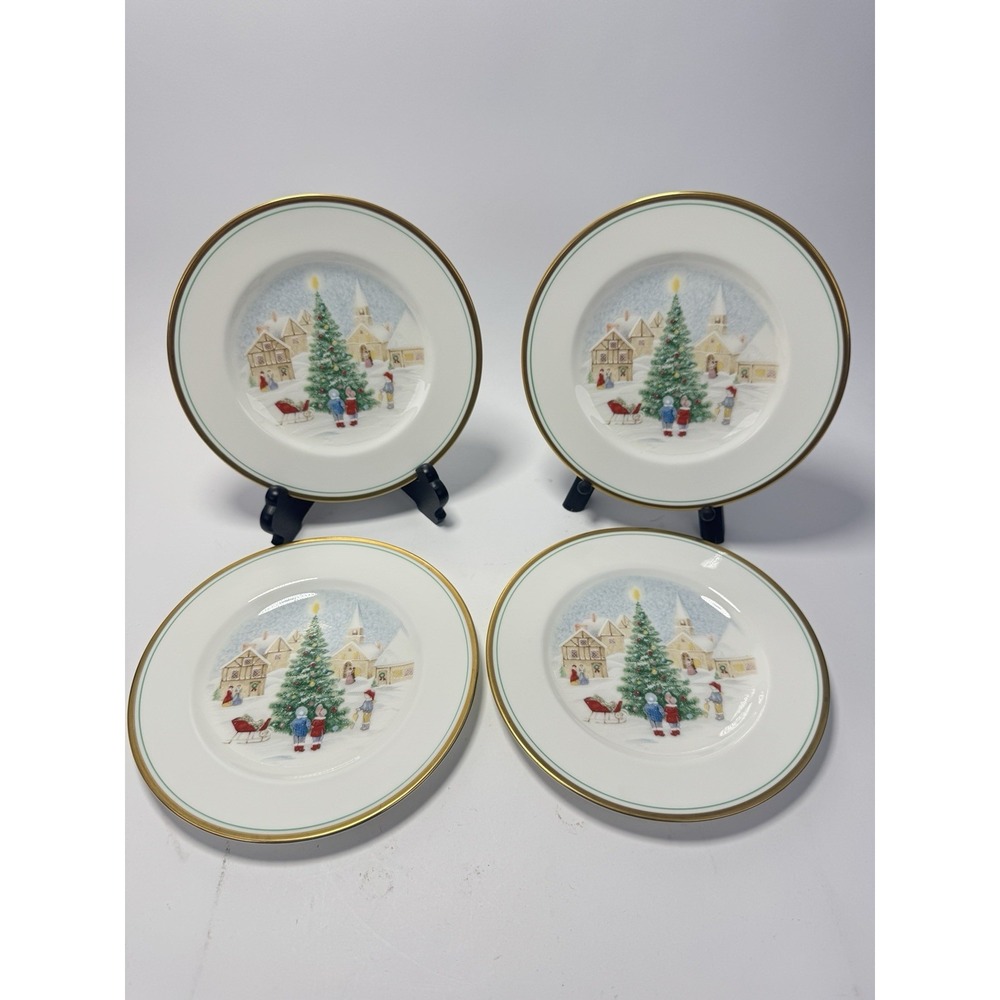 Mikasa Merry Christmas Salad Plates CAF02 8.25" Set of 4 Bone China Japan Lot A